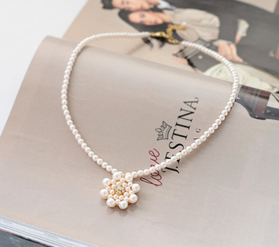 592 pearl necklace