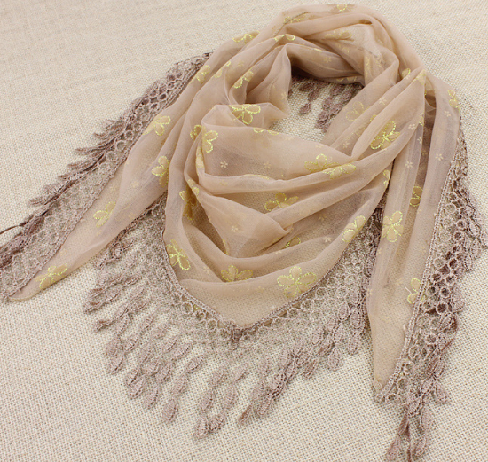 441   lace triangle scarves