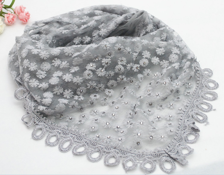 449 lace crystal emboridery triangle scarf